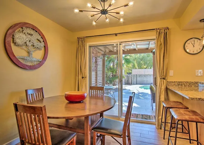 Eastside W/ Pool Near Hiking! Holiday home Tucson